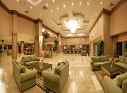 Rezeption & Lobby 6